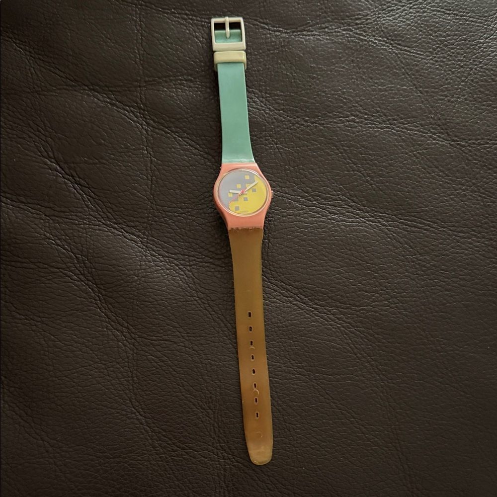 Vintage 1987 Swatch Blue Cassata LP103 – Ladies’ Collectible
